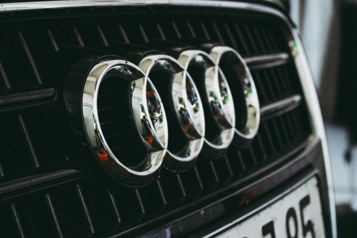 The History of Car Logos and Their Hidden Meanings